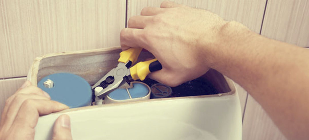 Las Partes De Una Cisterna De Agua En Un Inodoro De Baño