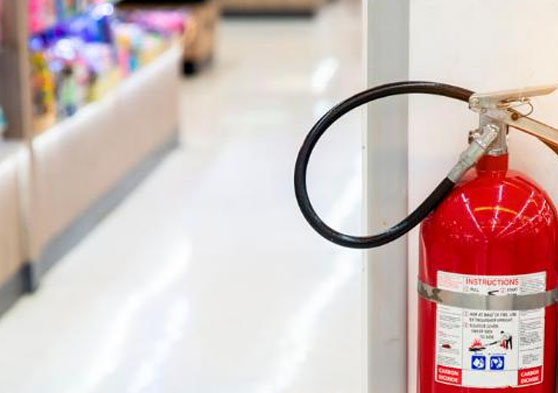 ¿Cómo disminuir el riesgo de incendio en un local comercial?
